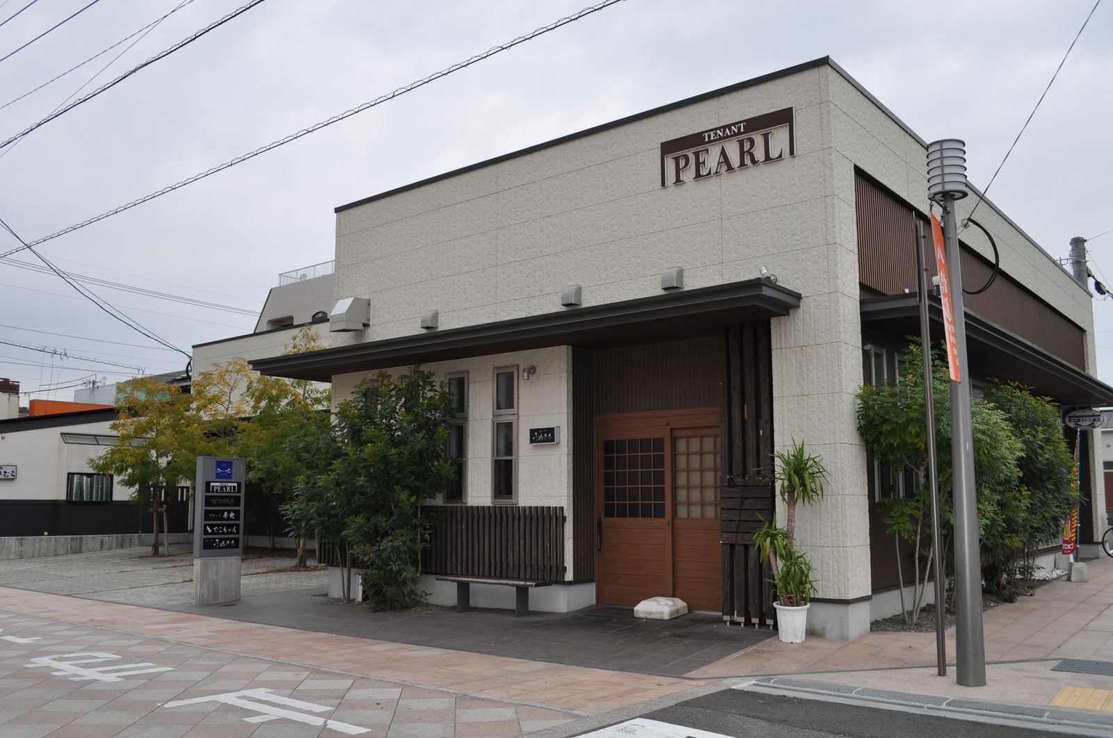新築｜日向市上町テナント新築工事 写真1